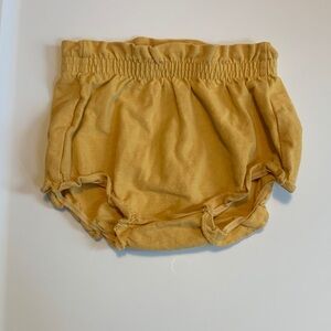 🍓3/$10 H&M Organic Newborn Mustard Yellow Bloomers